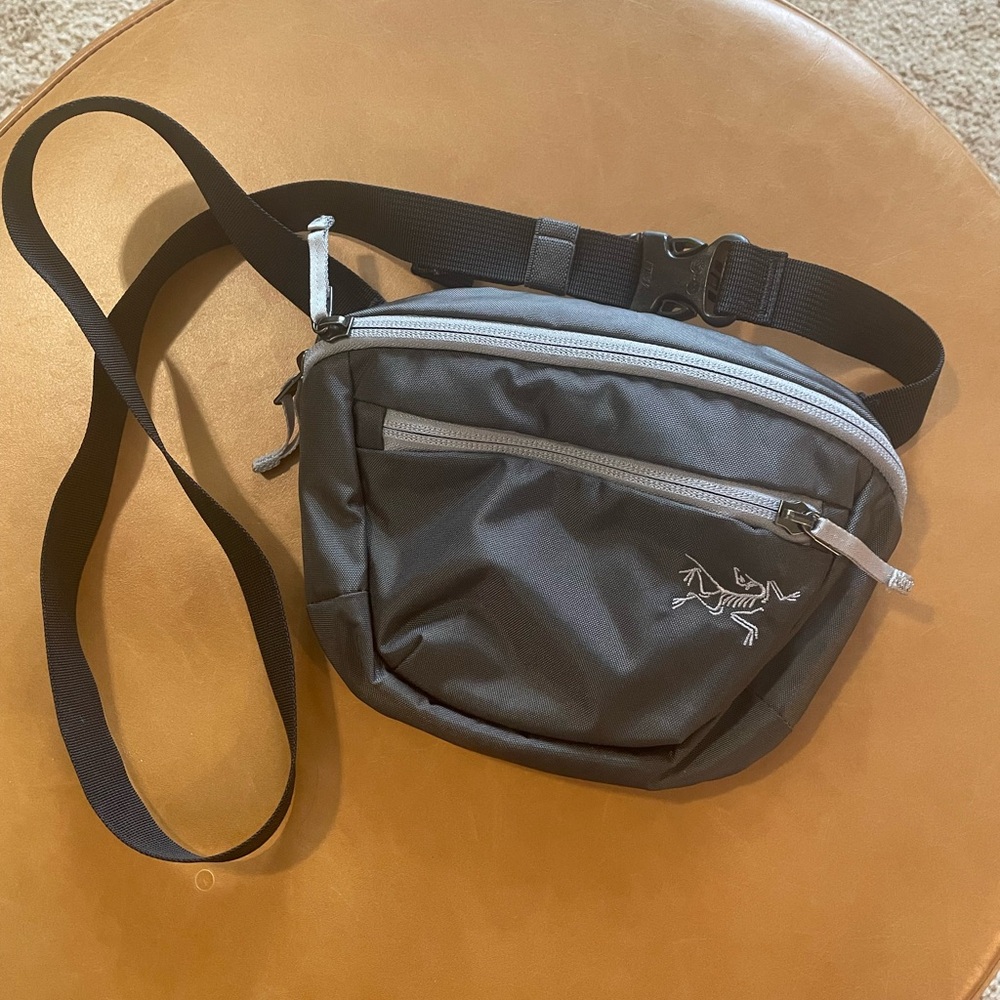 Arc'teryx Black and Light Gray Waist Pack